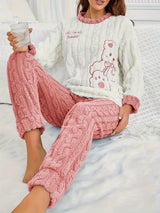 Ensemble de pyjama en polaire brodé pour femme