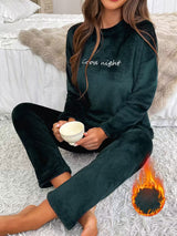 Pyjama Chic en Velours - Ensemble Hiver Élégant & Soyeux