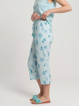 Ensemble Pyjama Femme Bleu Ciel & Pantacourt Feuillage – détails et finitions, pyjama femme Allure Maroc