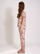 Ensemble Pyjama Femme Floral Blanc - Haut Boutonné & Pantalon – présentation du modèle, pyjama femme Allure Maroc