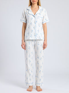 Ensemble Pyjama Femme Floral Bleu sur Blanc - Chemise & Pantalon – vue principale, pyjama femme Allure Maroc