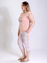 Ensemble Pyjama Femme Grande Taille Rose & Pantacourt Carreaux Pastel – présentation du modèle, pyjama femme Allure Maroc