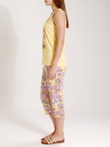Ensemble Pyjama Femme Jaune à Motif Cartoon & Pantacourt Rose – présentation du modèle, pyjama femme Allure Maroc
