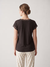 Ensemble Pyjama Femme Noir Brodé & Pantalon Fleuri Écru – coupe et style, pyjama femme Allure Maroc