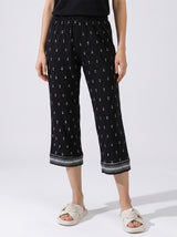 Ensemble Pyjama Femme Noir Love & Pantacourt Imprimé – détails et finitions, pyjama femme Allure Maroc