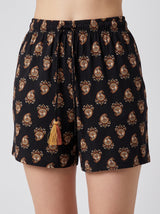 Ensemble Pyjama Femme Pêche Polo & Short Noir Paisley – détails et finitions, pyjama femme Allure Maroc