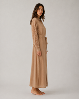 Robe Chemise Femme Taupe à Manches Dentelle – présentation du modèle, pyjama femme Allure Maroc
