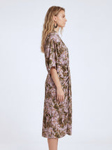 Robe Longue Femme Tropicale Noir & Beige - Style Bohème – présentation du modèle, pyjama femme Allure Maroc